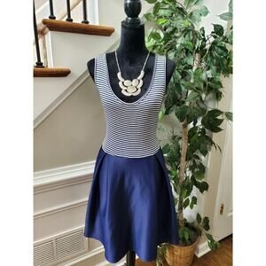 Finn & Clover Women Multicolor Striped Sleeveless Scoop Neck Knee Length Dress L